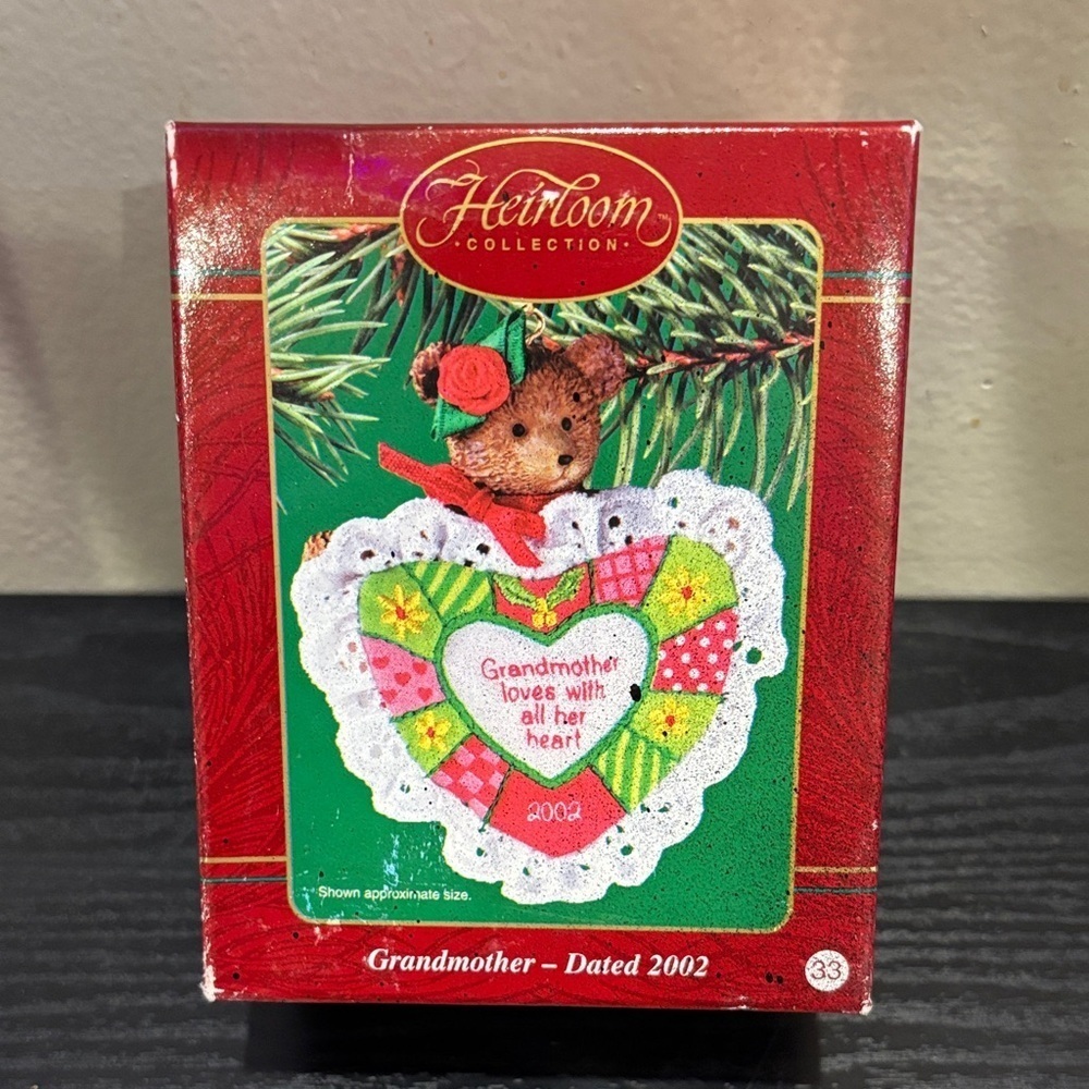 Heirloom Collection Grandmother Heart Ornament - Red and Green